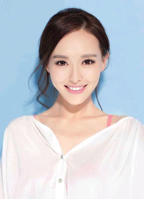 ÖÛɽº£ÓòÒ»¸É»õ´¬³Áû:13Ãû´¬Ô±ÓöÏÕ 4ÃûÒÑ»ñ¾È